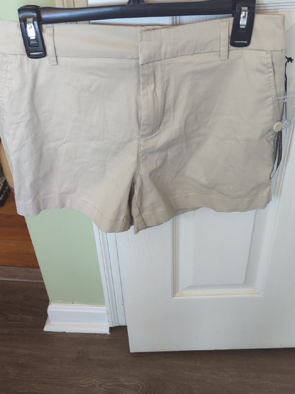 Jones New York Light Beige Women's Shorts Size 6